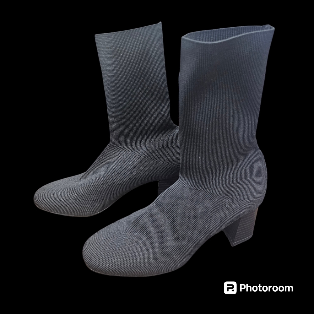 Oak + Fort like new ankle sock booties